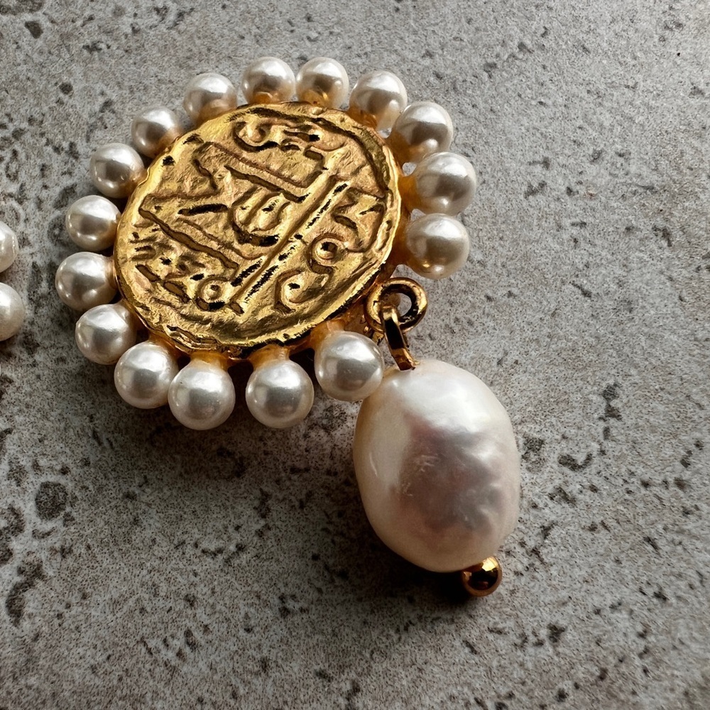 Nicolao Earrings Éliou - pearls - gold - Clip - Picture 4 of 8